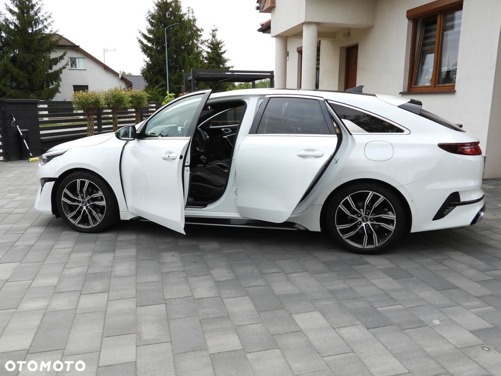 Kia ProCeed 1.5 T-GDI DCT7 OPF GT LINE - 11