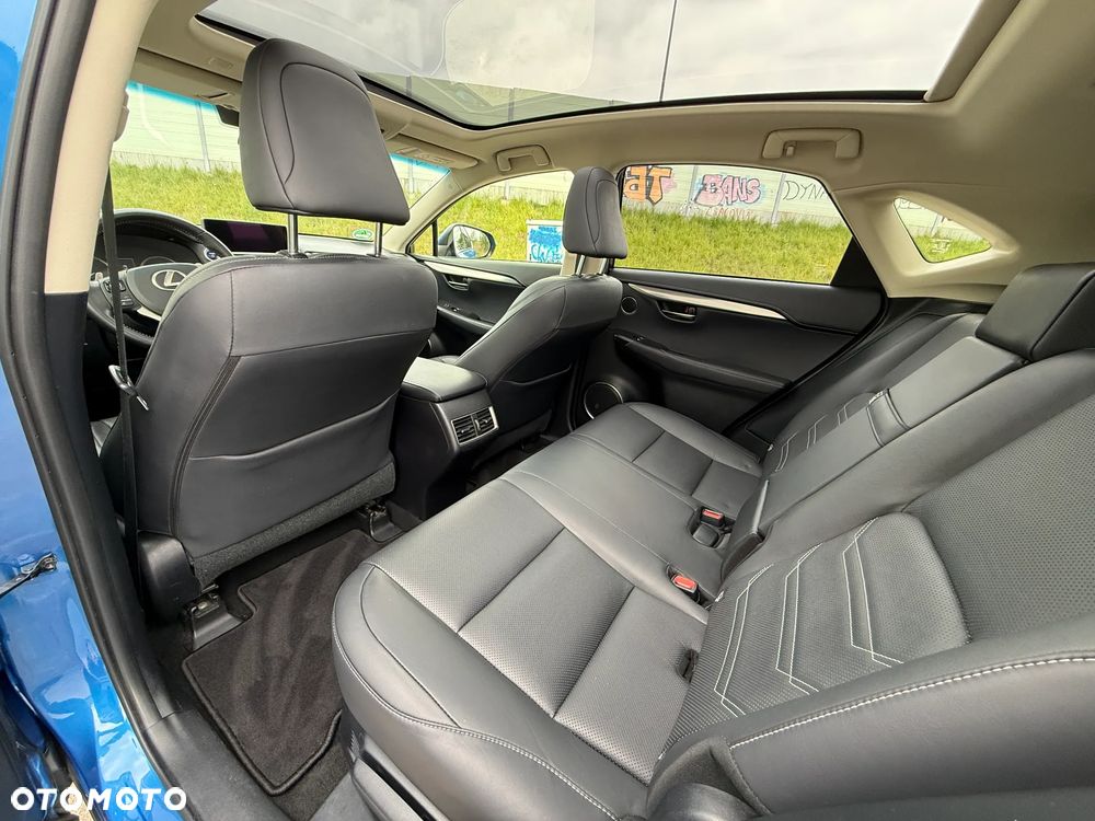 Lexus NX 300h Elegance AWD - 26