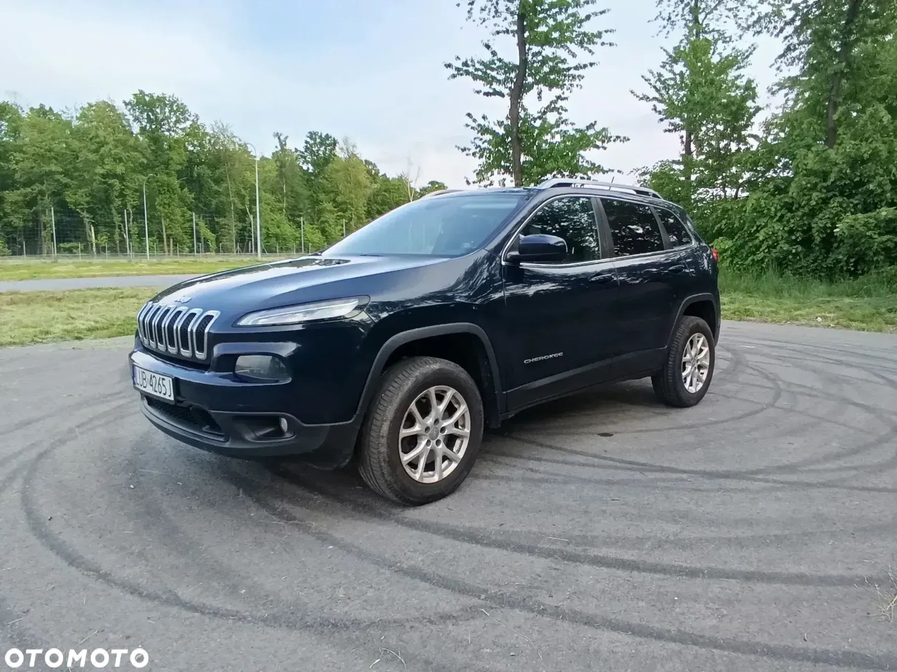 Jeep Cherokee - 1
