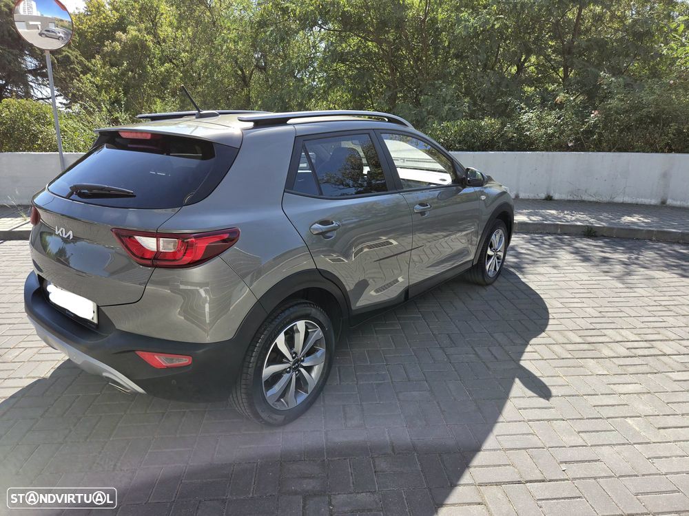 Kia Stonic 2023 photo 4