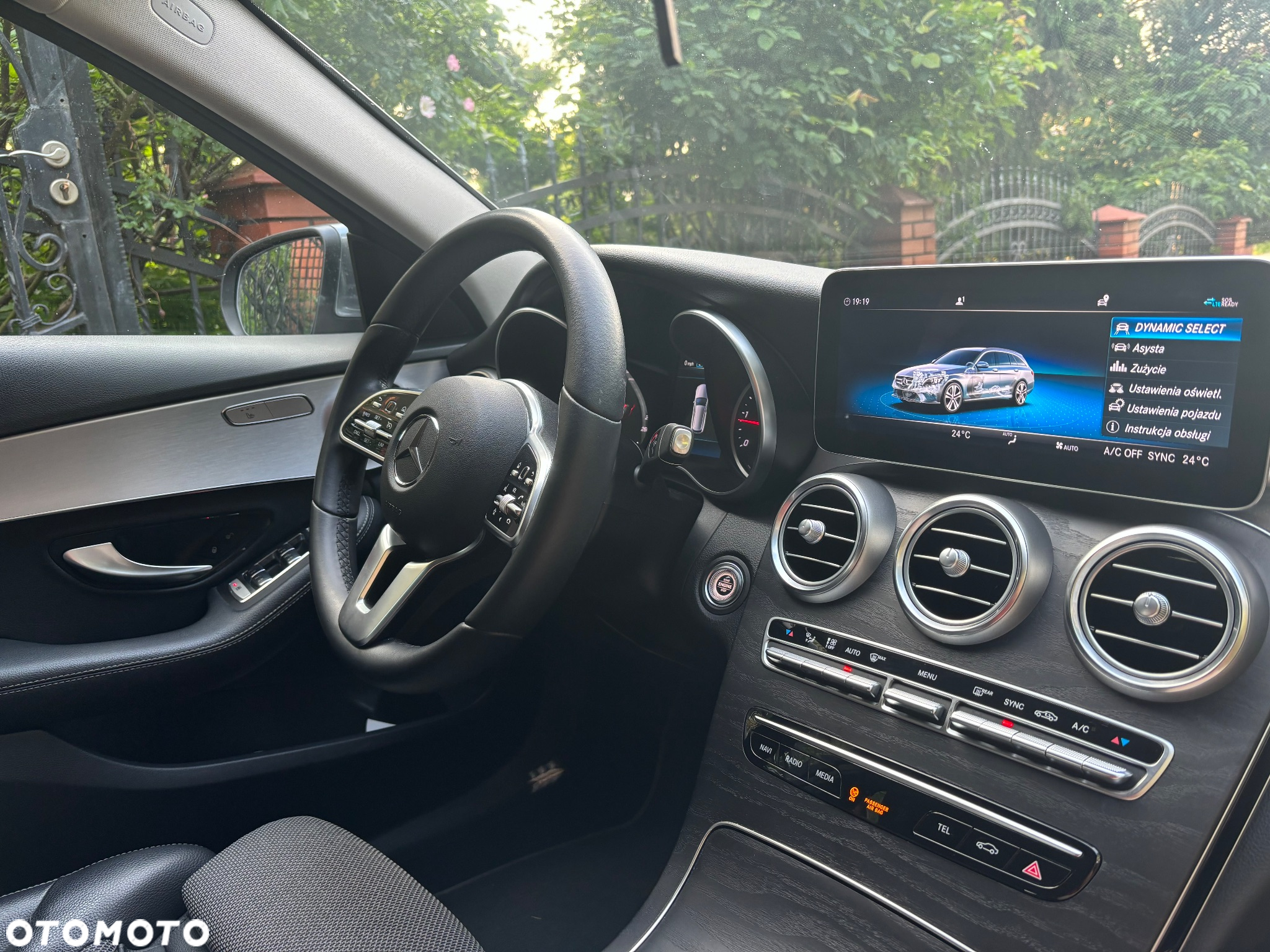 Mercedes-Benz Klasa C 180 d 9G-TRONIC - 19