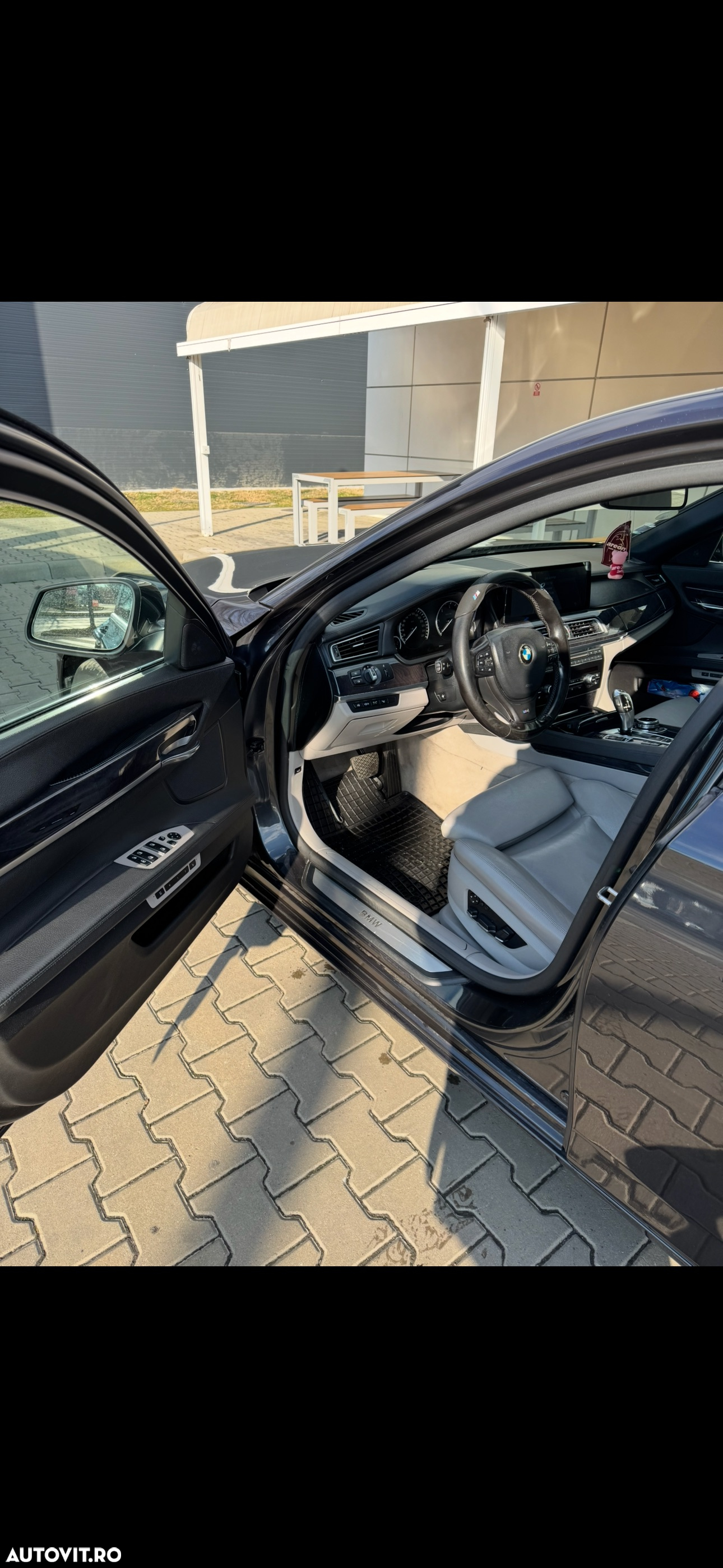 BMW Seria 7 730d - 12