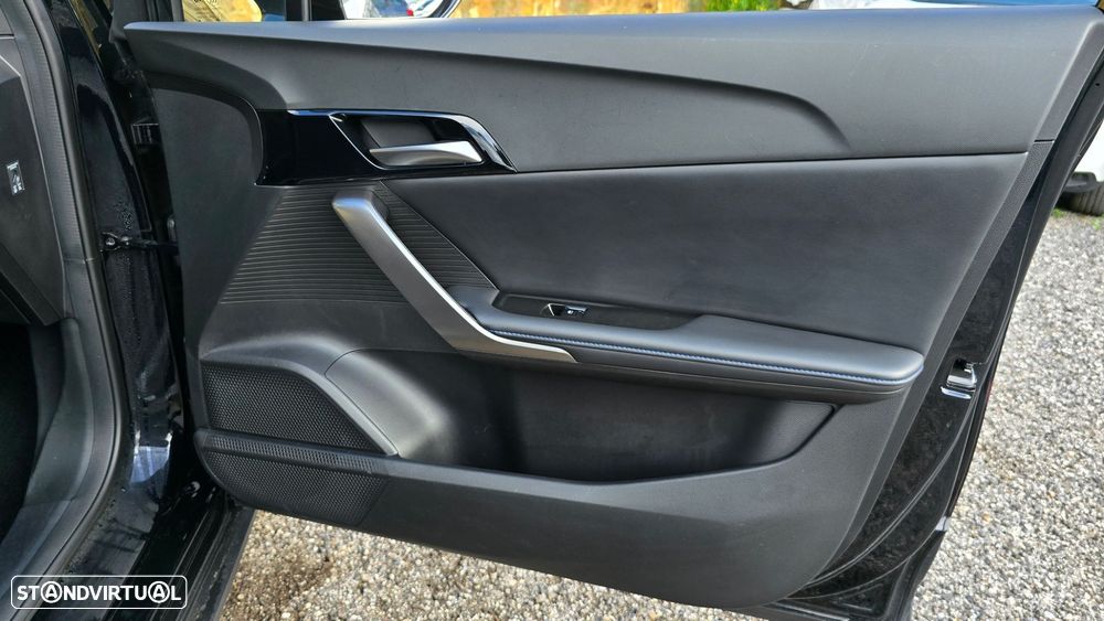 MG MG4 64 kWh Luxury - 49