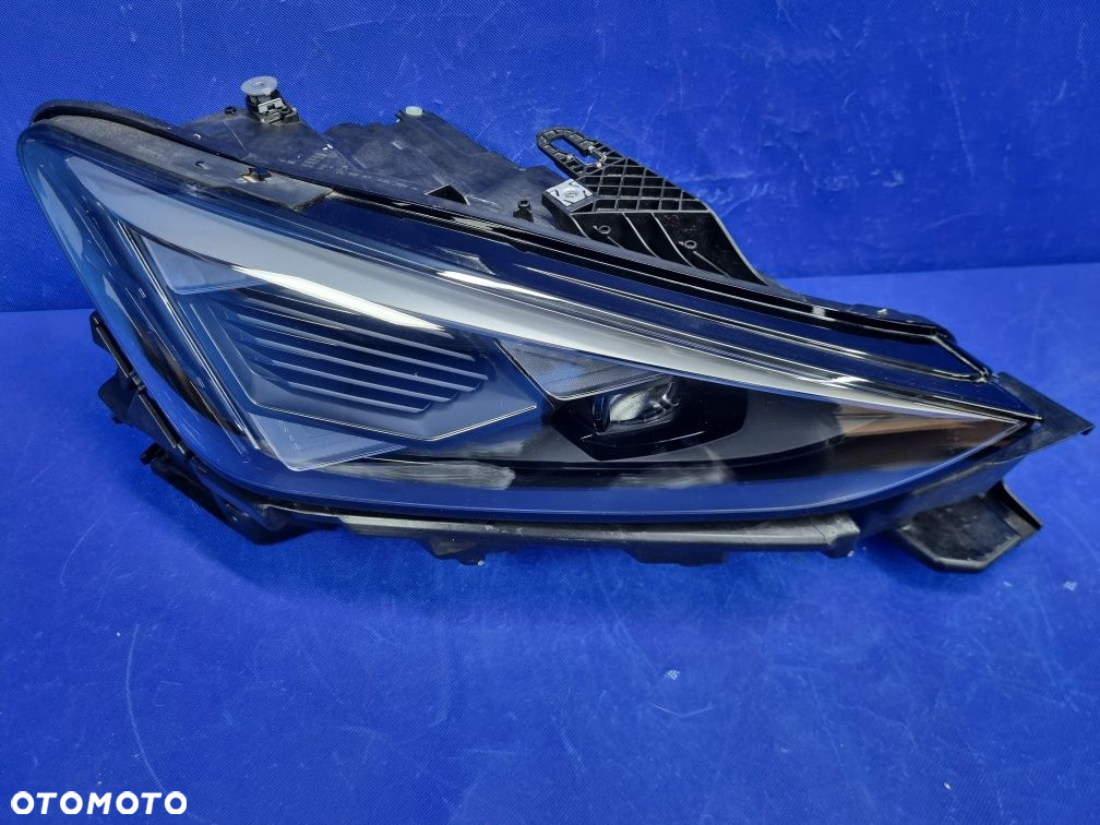 LAMPA przednia prawa CUPRA FORMENTOR Lift EUROPA 21-24 lewy przód oem - 3