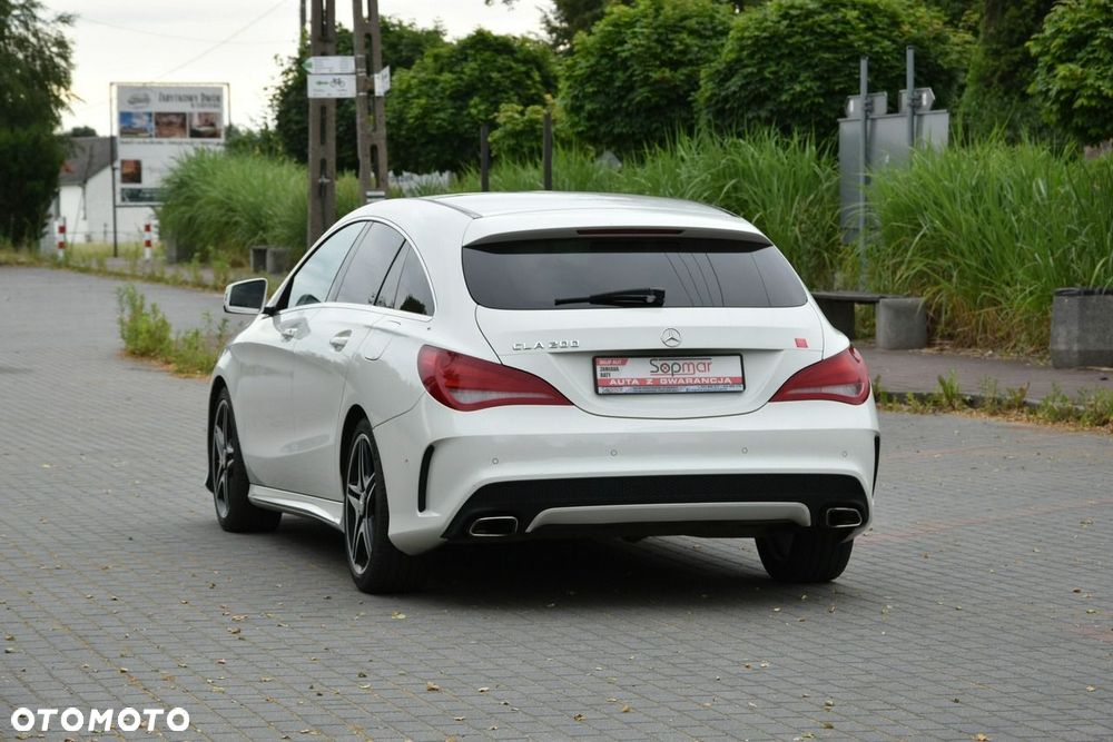 Mercedes-Benz CLA 200 7G-DCT AMG Line - 20