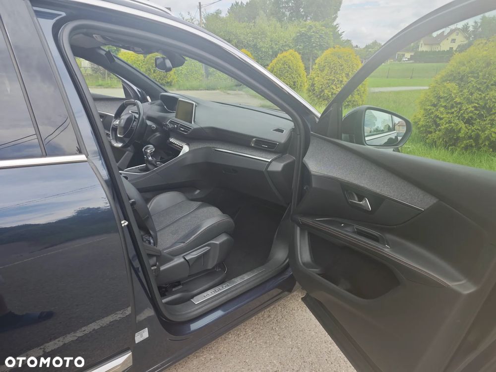 Peugeot 5008 - 17