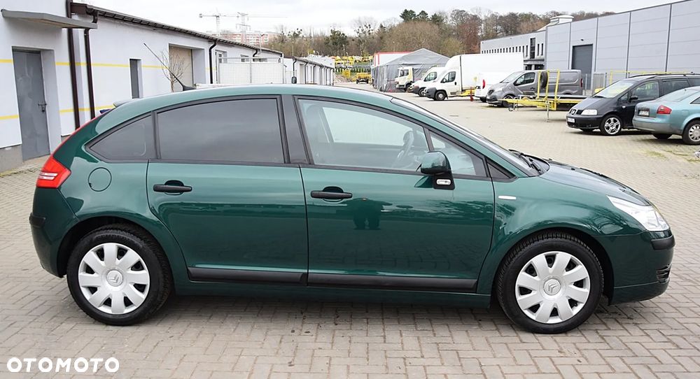 Citroën C4 1.4 16V Advance - 6