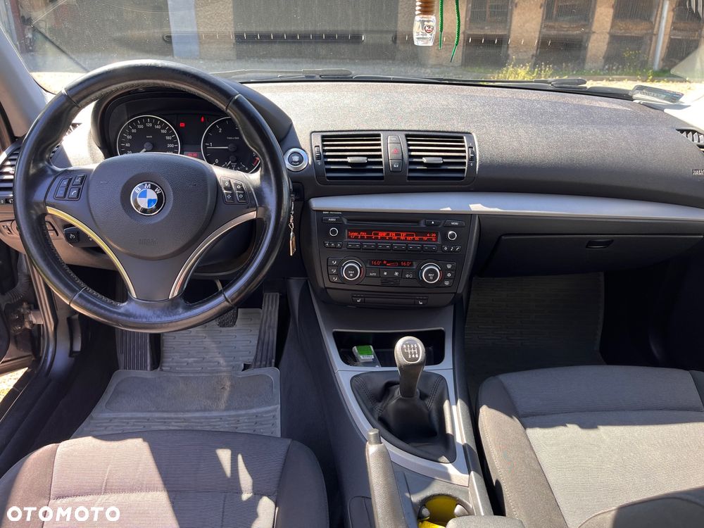BMW Seria 1 118d - 7