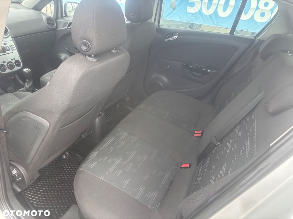 Opel Corsa 1.2 16V Essentia - 18