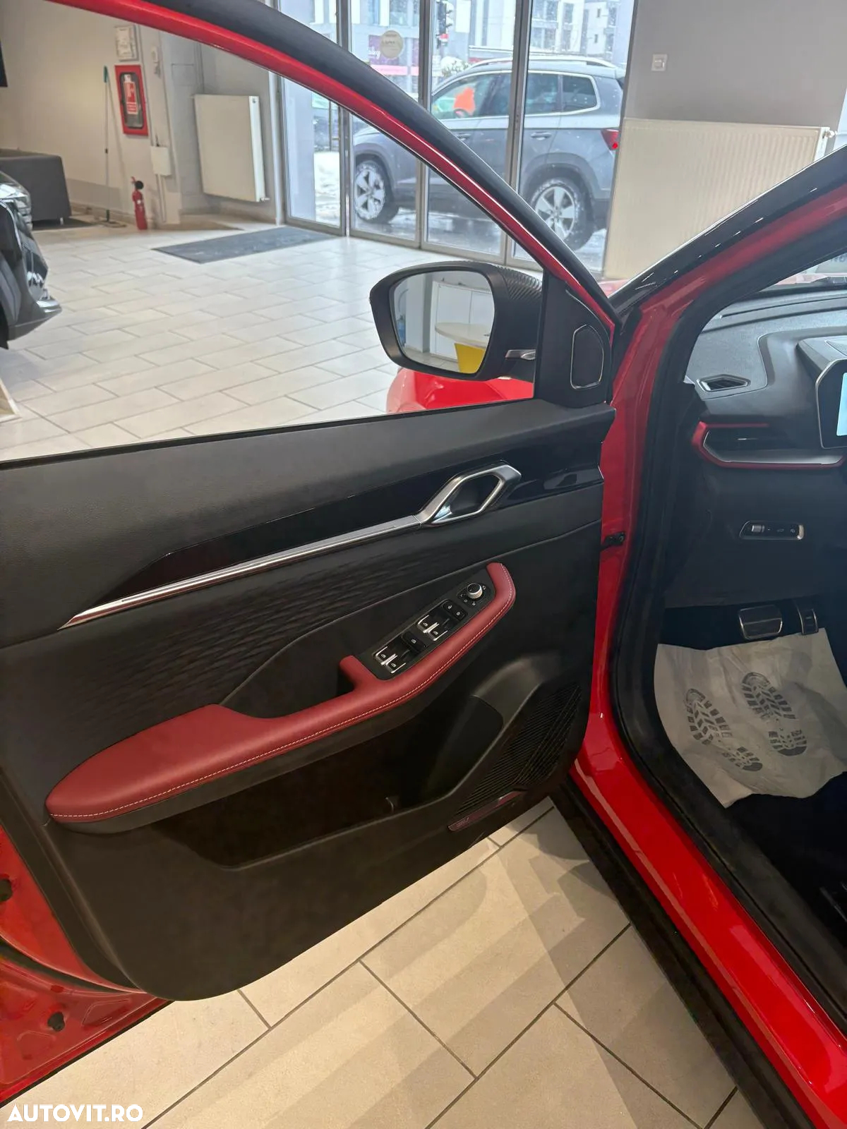 Geely Coolray - 11