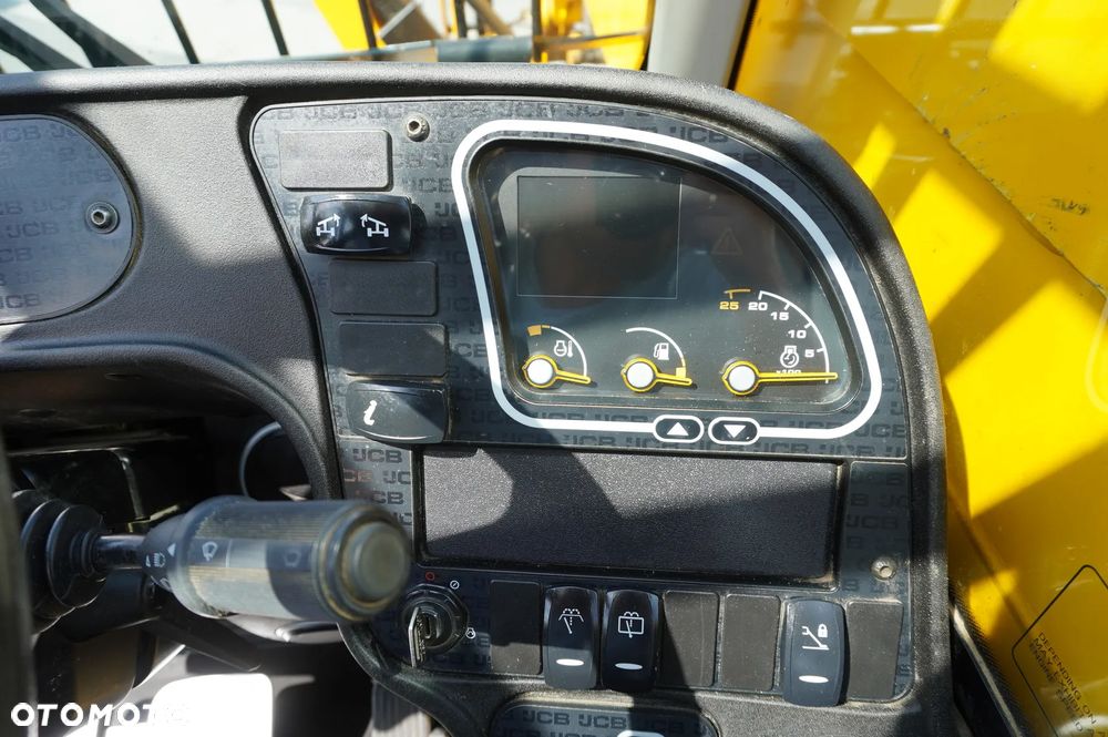 JCB 540-200 / 20 m zasięg / Joystick - 25