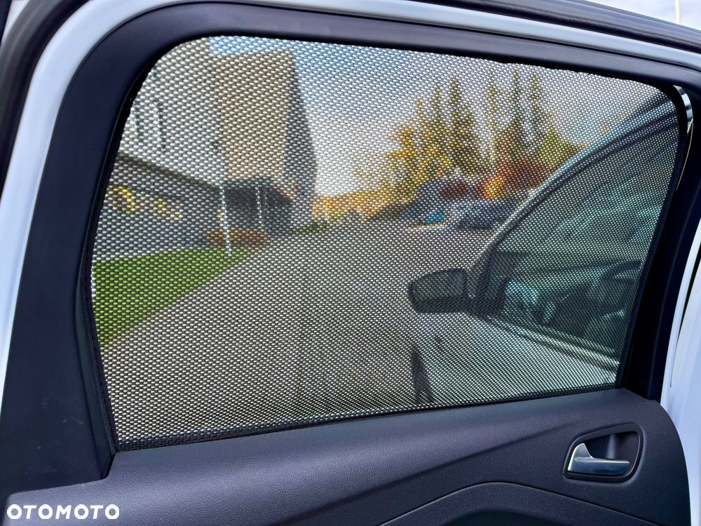 Ford Kuga 1.5 EcoBoost 2x4 Titanium - 30