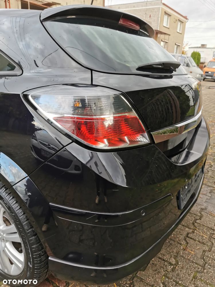 Opel Astra III GTC 1.8 Sport - 30