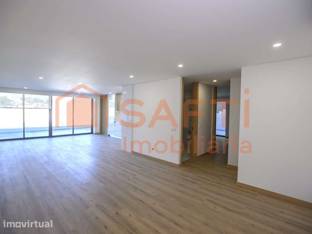 NOVIDADE T2+1 PRONTO HABITAR Centro S.J Madeira - Grande imagem: 3/18