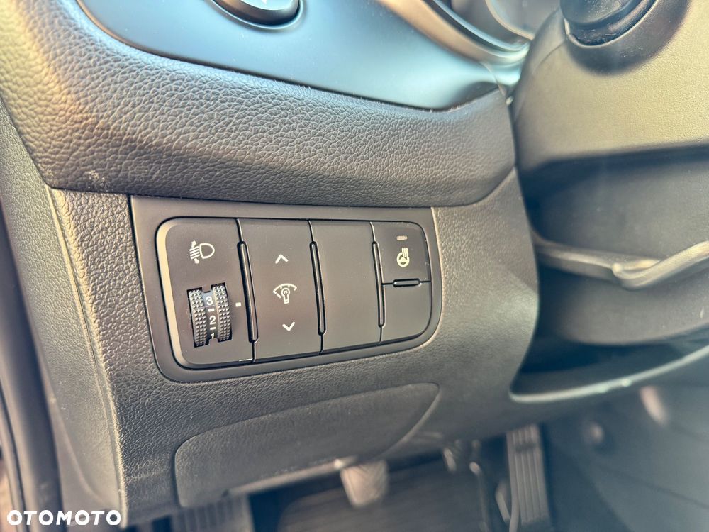 Kia Ceed 1.6 GDI Dream Team Edition - 20