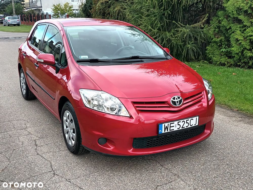 Toyota Auris - 2