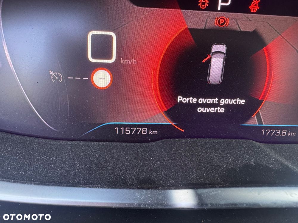 Peugeot 5008 1.2 PureTech Active Pack S&S EAT8 - 19