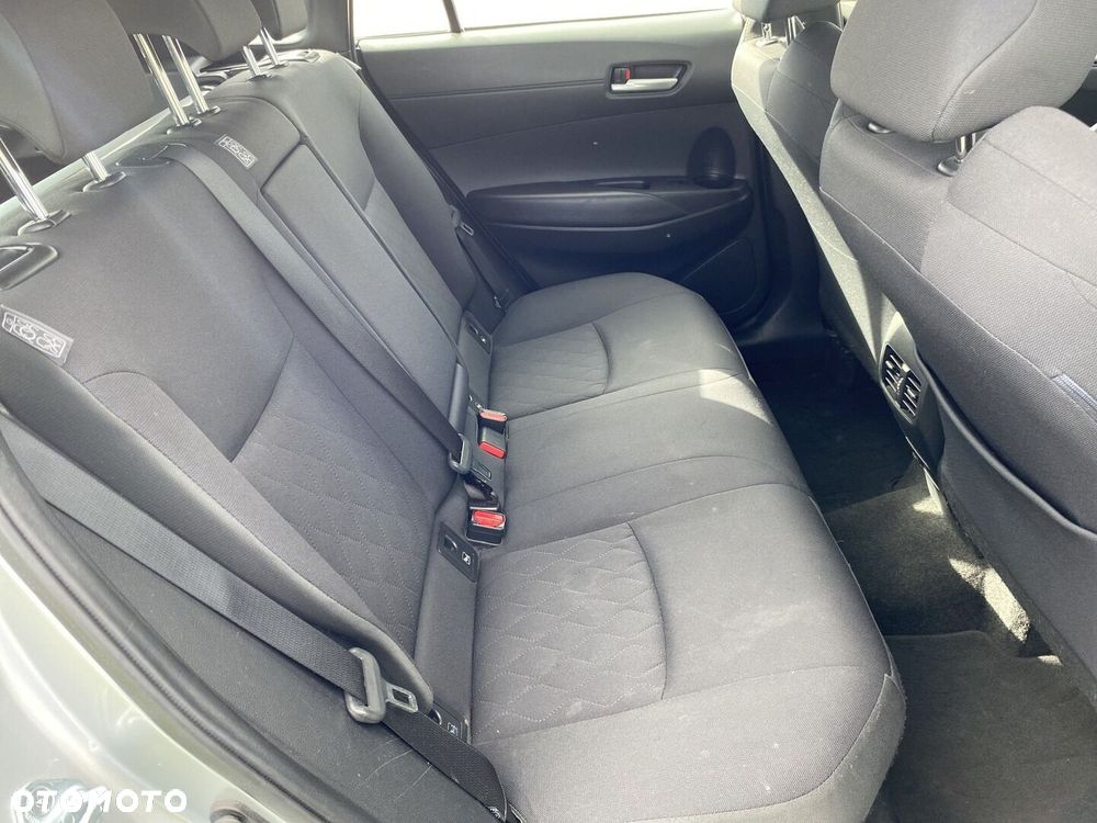 Toyota Corolla Cross - 22