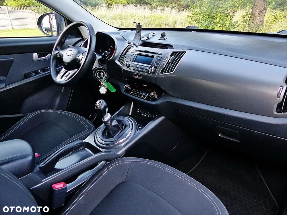 Kia Sportage 1.7 CRDI 2WD ISG Dream-Team Edition - 24