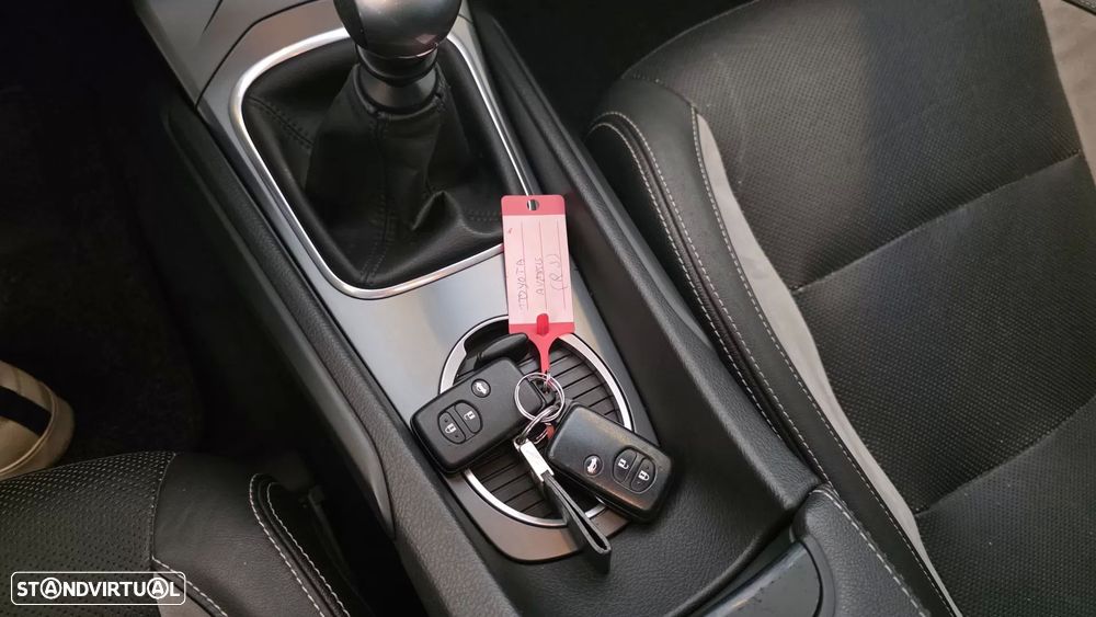 Toyota Avensis Touring Sports 2.0 D-4D Exclusive+GPS - 43