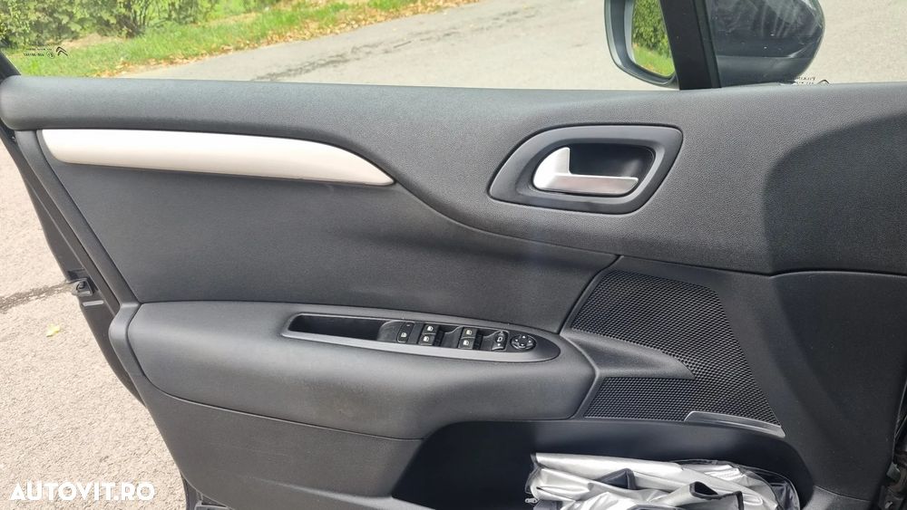 Citroën C4 1.6 HDI FAP Seduction - 11