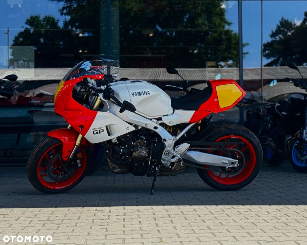 Yamaha XSR - 2