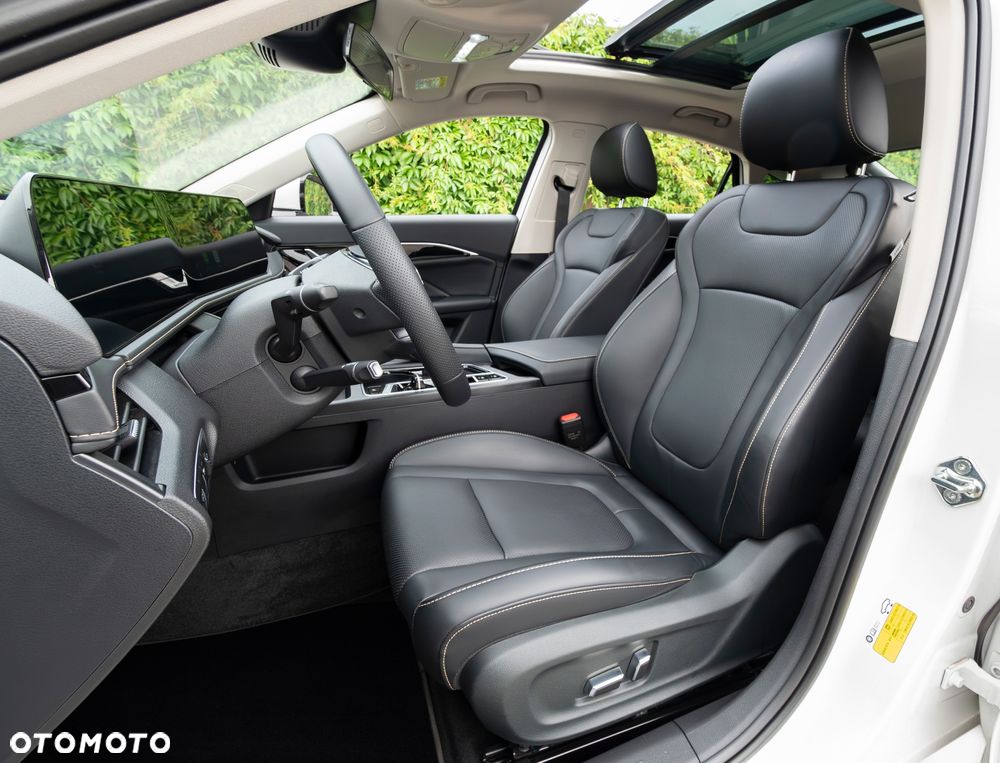 Bestune B70 2.0T Elegance - 36