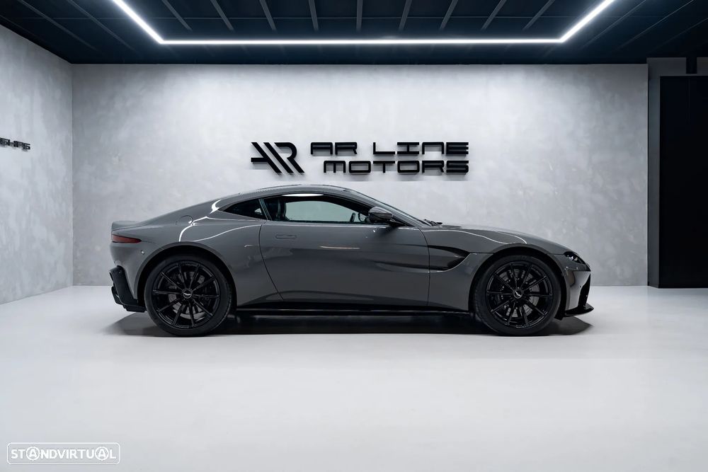 Aston Martin Vantage Coupe 4.0 Twin-Turbo V8 - 7