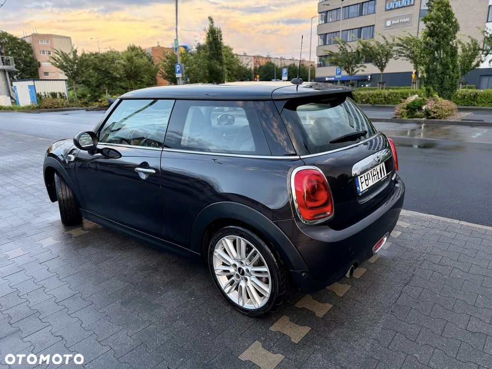 MINI Cooper Standard - 5