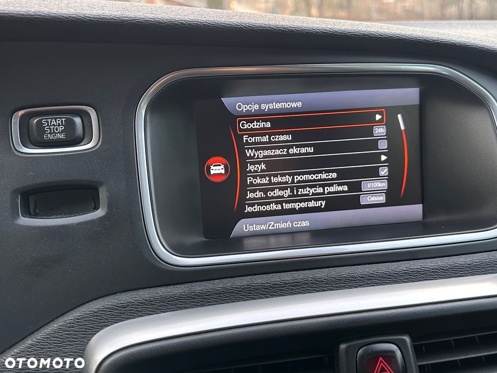 Volvo V40 D2 R Design - 30