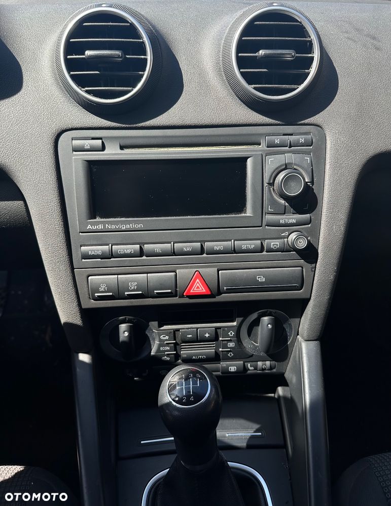 Audi A3 Sportback 1.9 TDI DPF Ambiente - 14