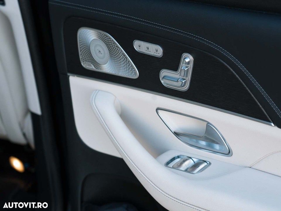 Mercedes-Benz GLS - 39