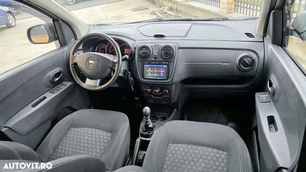 Dacia Lodgy 1.5 dCi Stepway - 8