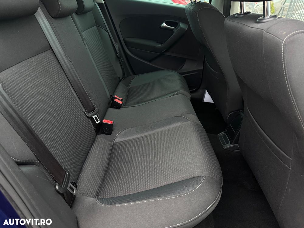 Volkswagen Polo - 11