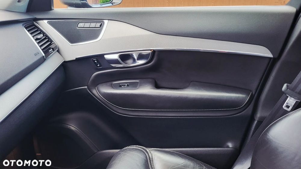 Volvo XC 90 D5 AWD Inscription - 19