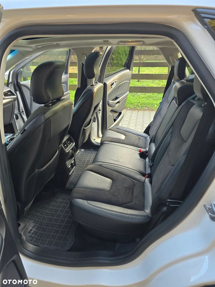 Ford Edge 2.0 TDCi Bi-Turbo 4x4 ST-LINE - 24