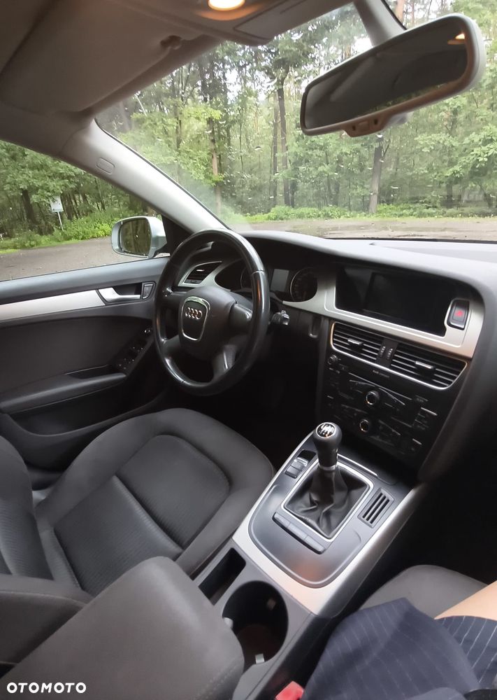 Audi A4 Limousine 1.8 TFSI Ambiente - 8