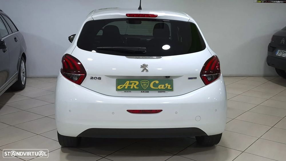 Peugeot 208 1.2 PureTech Style - 5