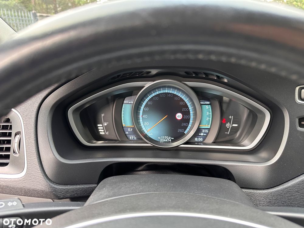 Volvo V40 D2 Summum - 30