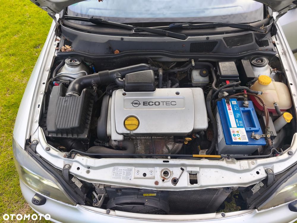 Opel Astra 1.6 NJoy - 24