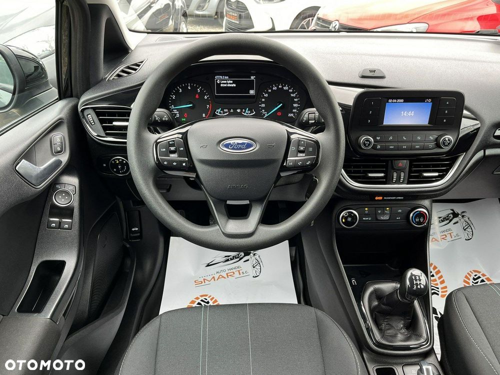 Ford Fiesta - 18