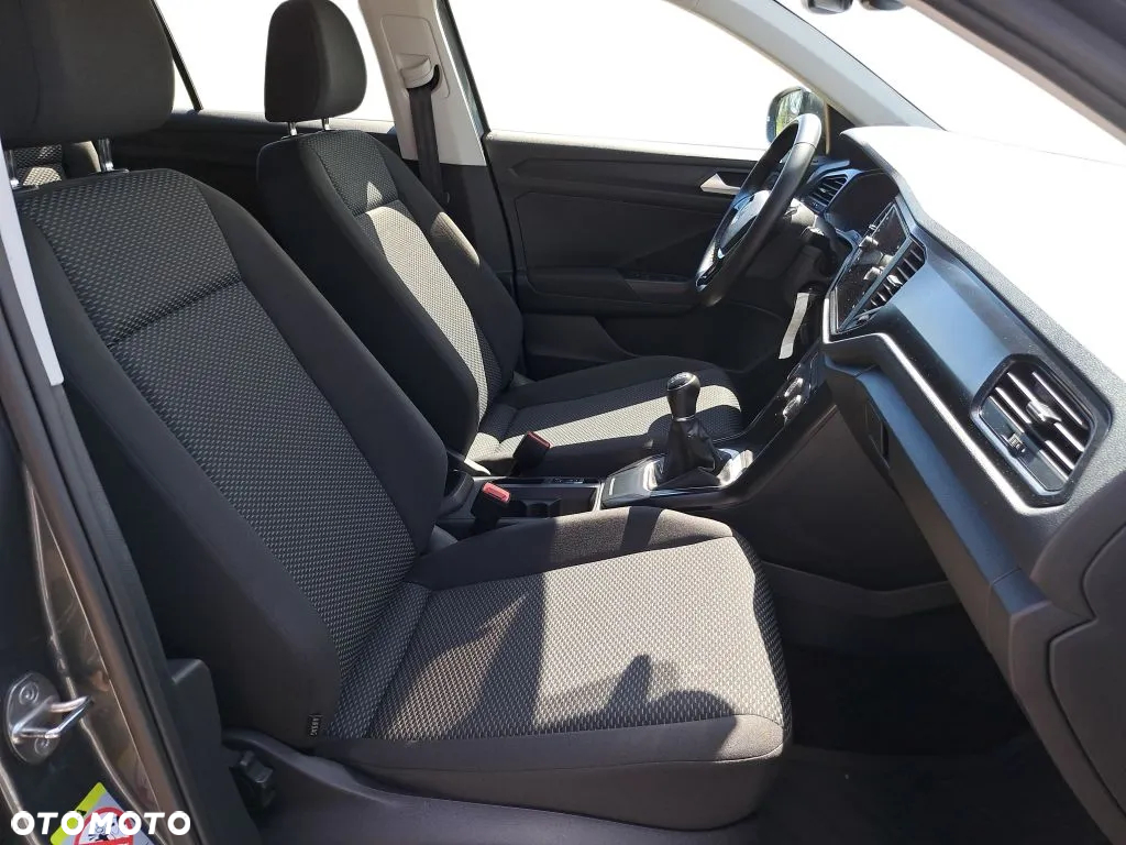 Volkswagen T-Roc 1.0 TSI - 12
