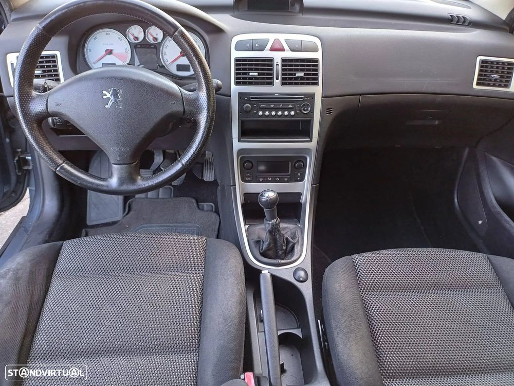 Peugeot 307 1.6 HDi Executive - 6