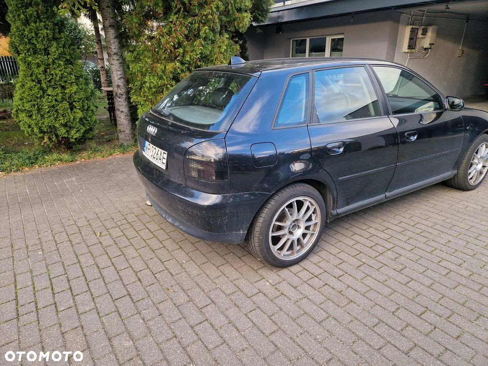 Audi A3 Sportback 1.8T Ambition - 2