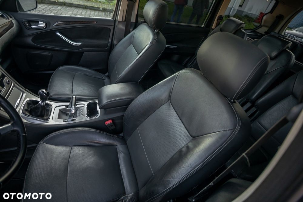 Ford Galaxy 2.2 TDCi Platinium X (Ghia) - 19