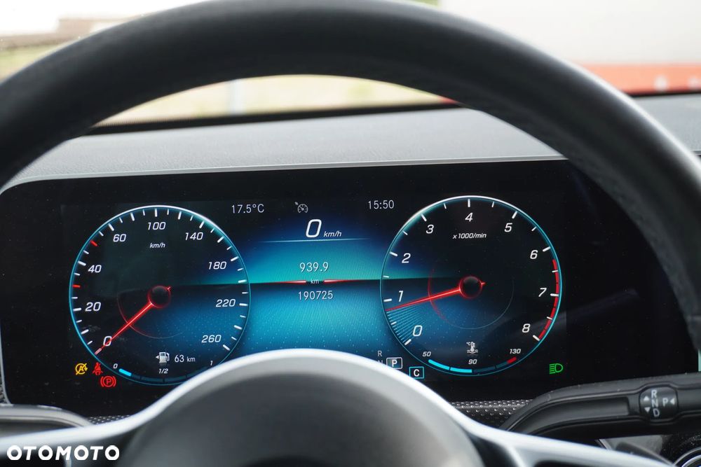 Mercedes-Benz CLA 180 7G-DCT Edition Progressive Line - 23