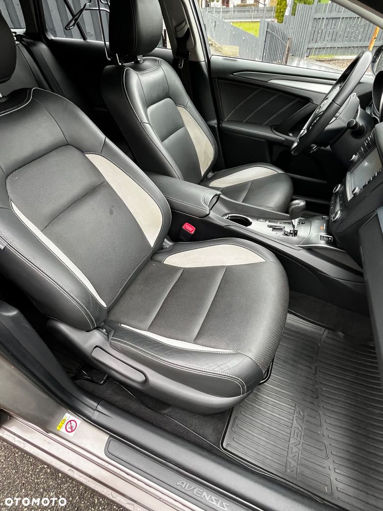 Toyota Avensis 2.0 Prestige MS - 17