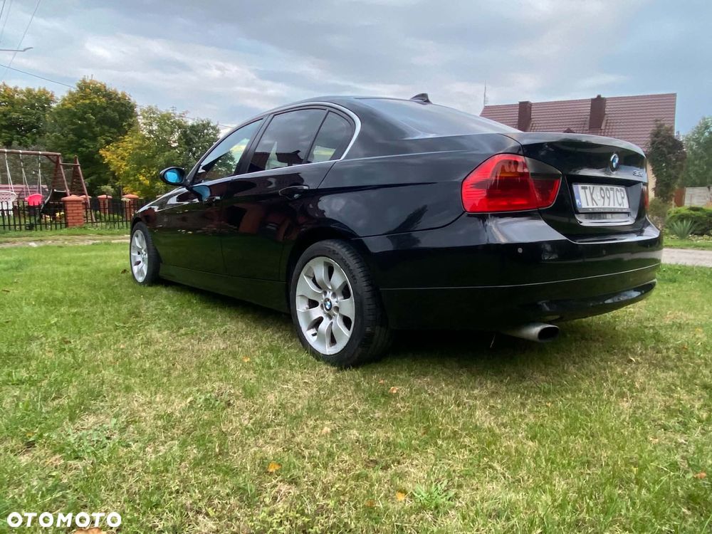 BMW E90 2007 photo 4