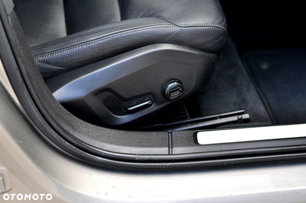 Volvo V60 D3 Geartronic Momentum Pro - 20