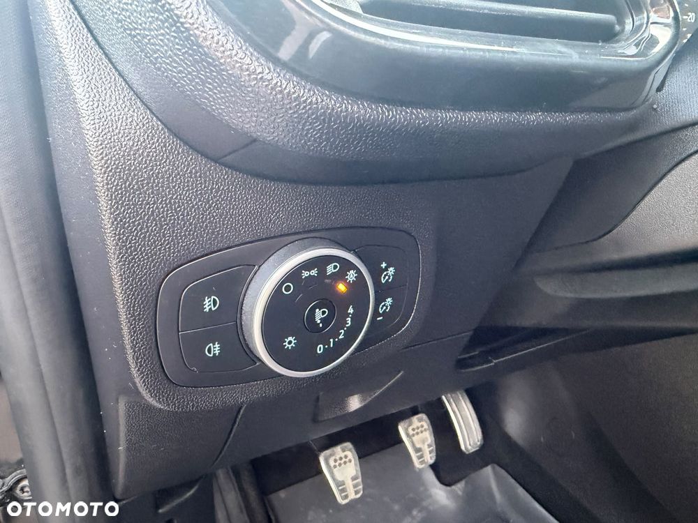 Ford Fiesta 1.0 EcoBoost S&S ST-LINE - 28